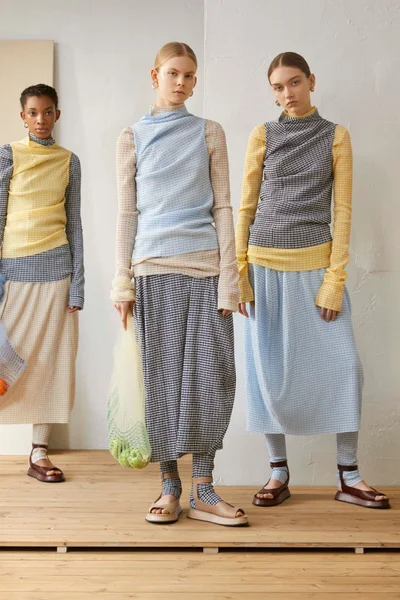 Look 19
